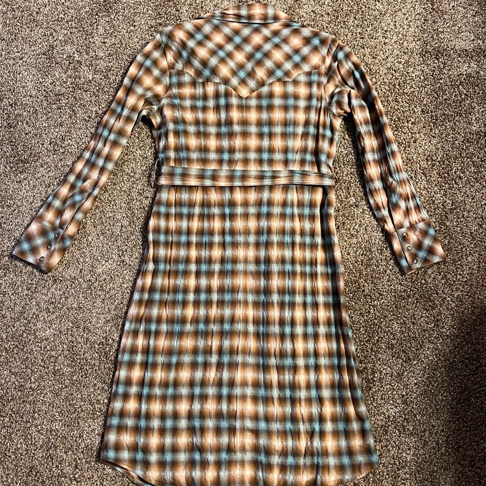 Plaid Button-Up Dress - Picture 5 of 10